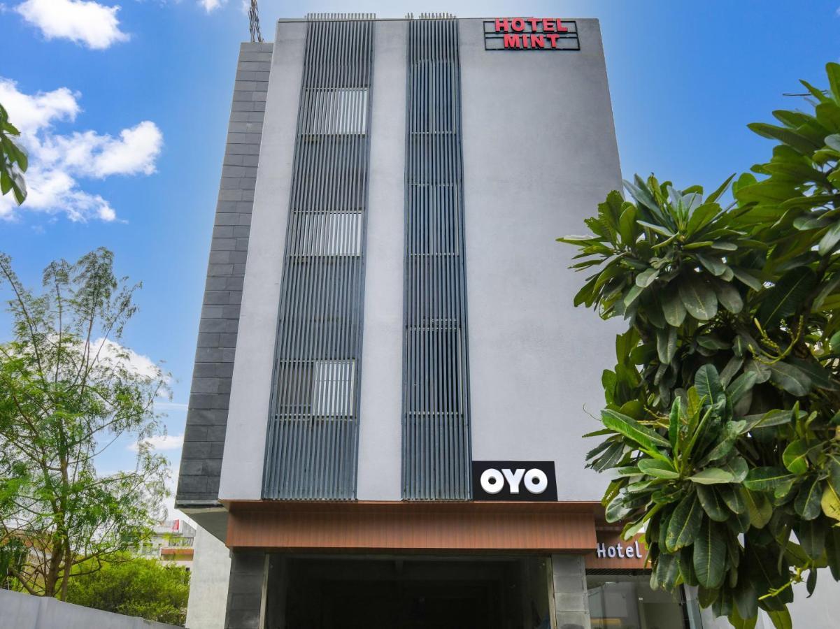 Collection O Hotel Mint Indore Luaran gambar