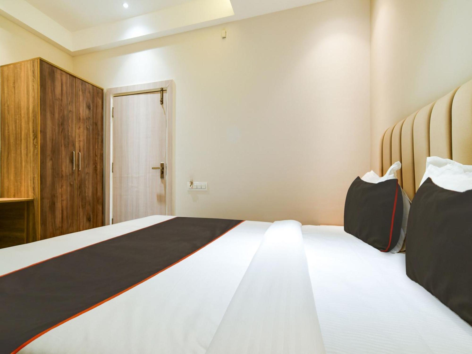 Collection O Hotel Mint Indore Luaran gambar