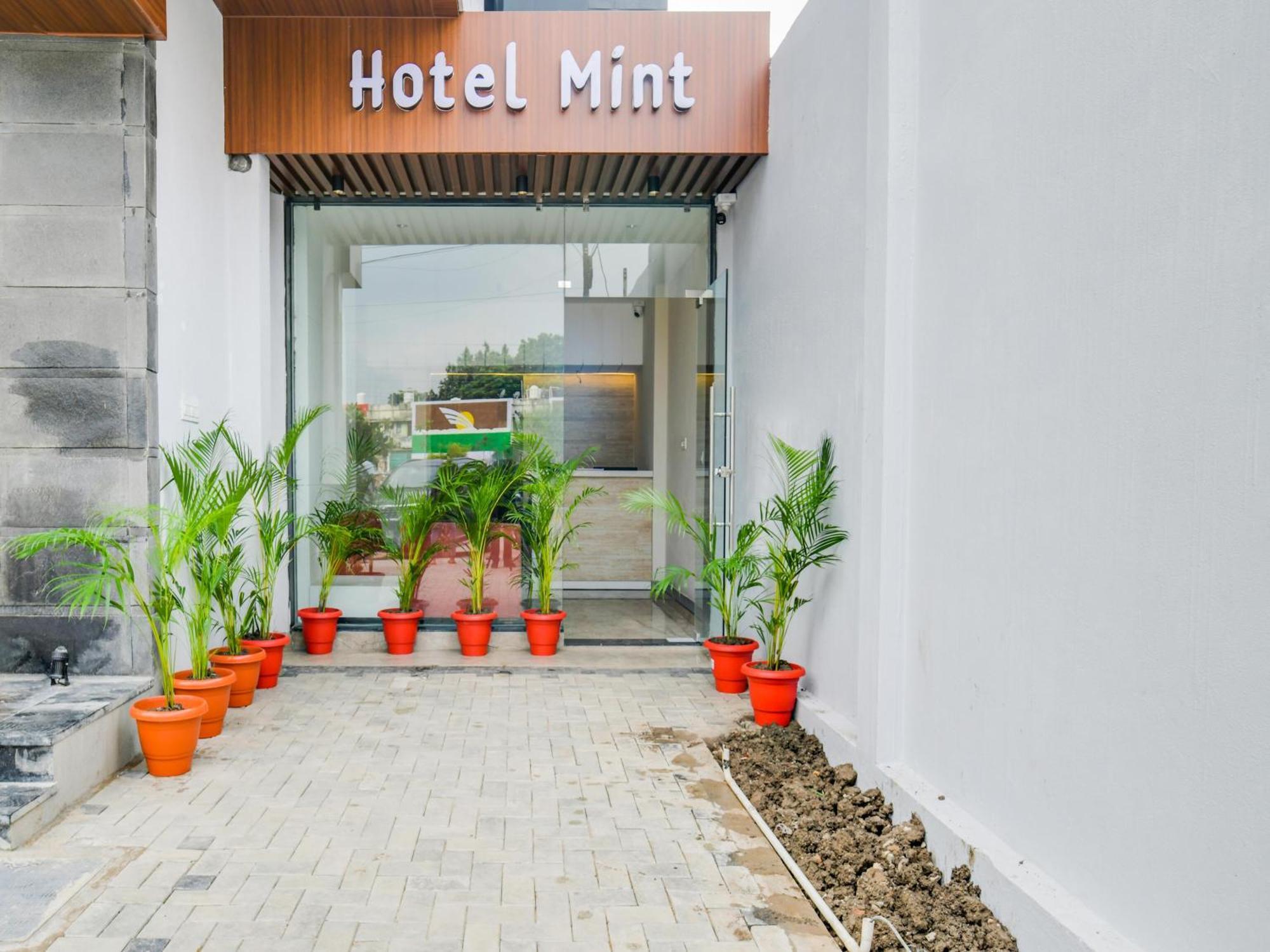 Collection O Hotel Mint Indore Luaran gambar